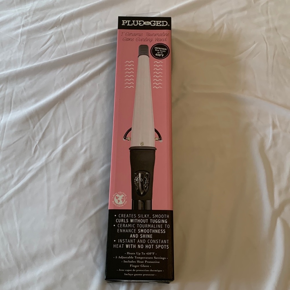 Plugged In Wand Ceramic curling tool NEW